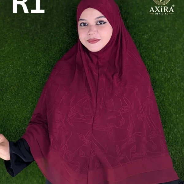 A Hijab, color merun