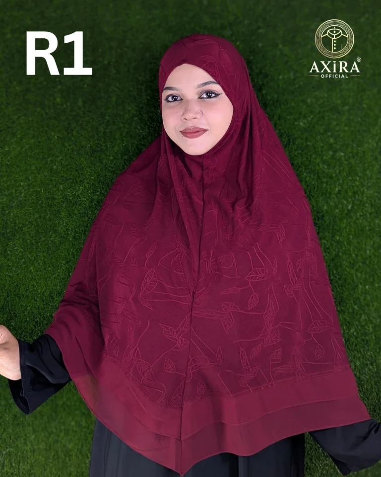A Hijab, color merun